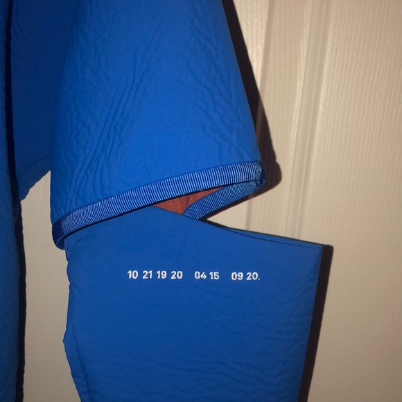 💙🫦💙• 💪🏻 NIKE x Tech x Showin’ Elbows … • 👅 💙👅 - Picture 5 of 5